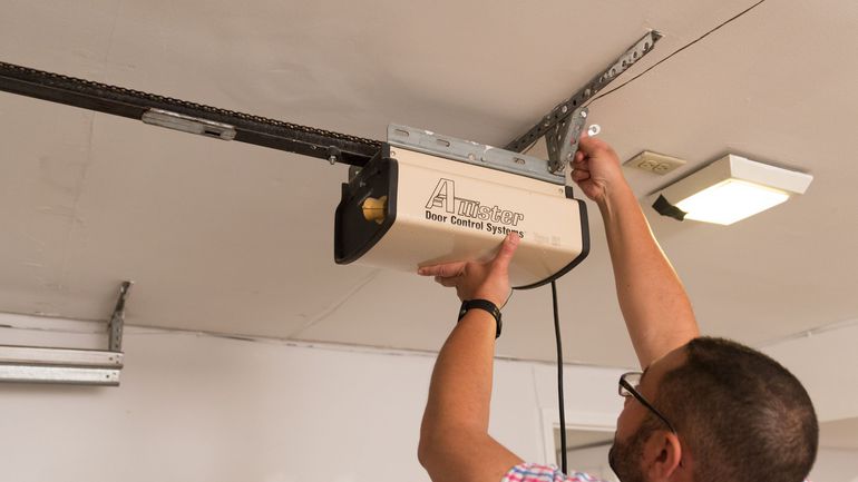 When to Repair Your Garage Door