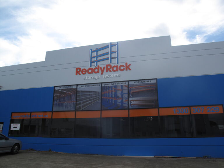 Expert assistance to procure & install the cantilever racking in your warehousing project